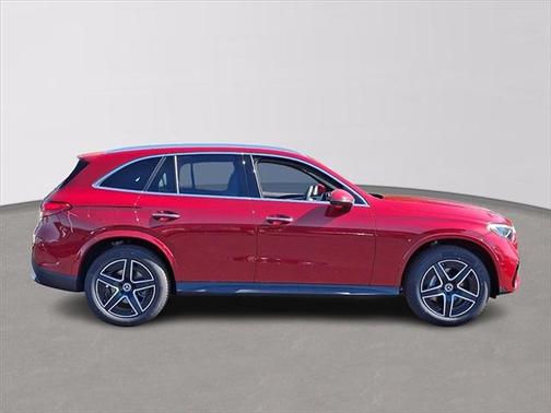 2025 Mercedes-Benz GLC 300 4MATIC