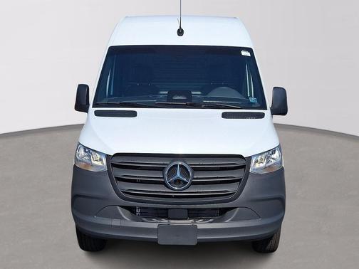 2025 Mercedes-Benz Sprinter 2500 Standard Roof