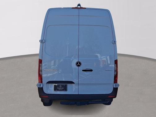 2025 Mercedes-Benz Sprinter 2500 Standard Roof