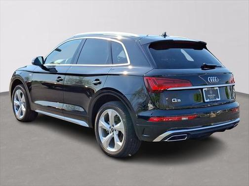 2023 Audi Q5 45 S line Prestige