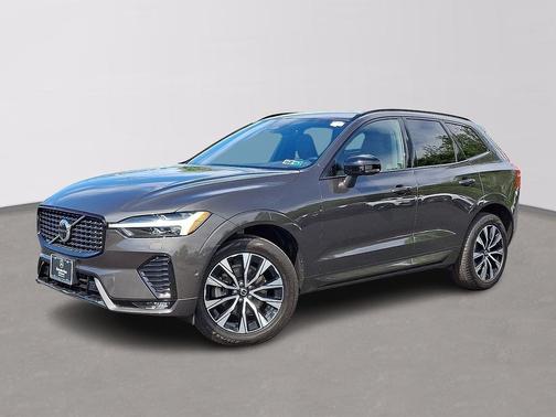 Platinum Grey Metallic 2024 Volvo XC60 B5 Plus Dark Theme
