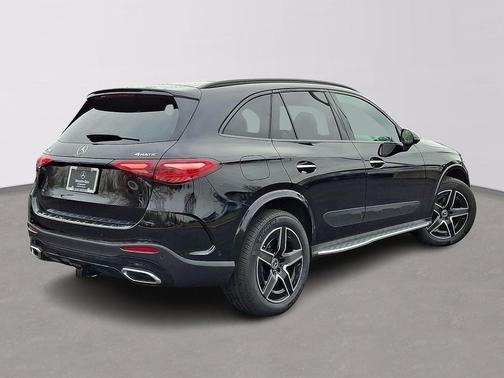 2025 Mercedes-Benz GLC 300 4MATIC