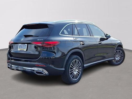 2026 Mercedes-Benz GLC 300 4MATIC