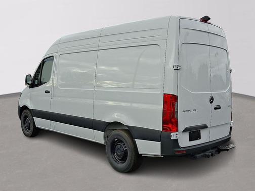 2025 Mercedes-Benz Sprinter 2500 Standard Roof