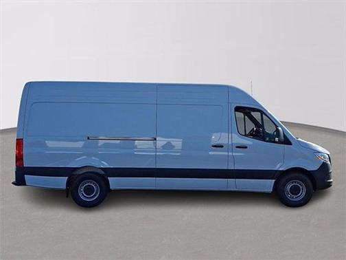 2025 Mercedes-Benz Sprinter 2500 High Roof