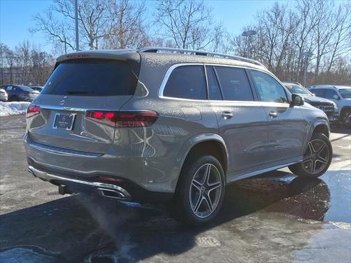 2025 Mercedes-Benz GLS 450 4MATIC