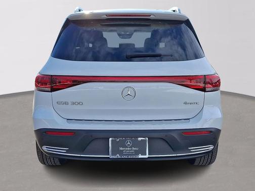 2023 Mercedes-Benz EQB 300 4MATIC