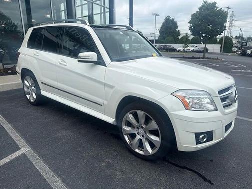 Arctic White 2010 Mercedes-Benz GLK-Class GLK 350 4MATIC