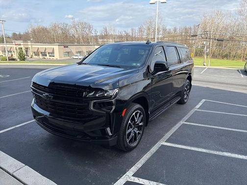 2024 Chevrolet Suburban RST