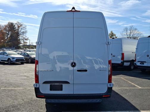 2025 Mercedes-Benz Sprinter 2500 High Roof