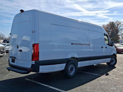 2025 Mercedes-Benz Sprinter 2500 High Roof