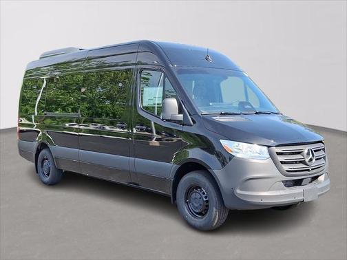 2025 Mercedes-Benz Sprinter 2500 High Roof