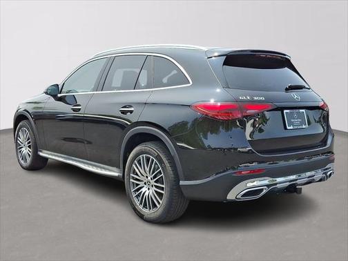 2025 Mercedes-Benz GLC 300 4MATIC