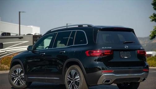 2024 Mercedes-Benz GLB 250 4MATIC