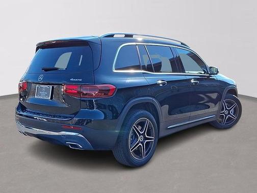 Night Black 2026 Mercedes-Benz GLB 250 4MATIC