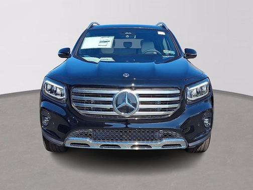 Night Black 2026 Mercedes-Benz GLB 250 4MATIC