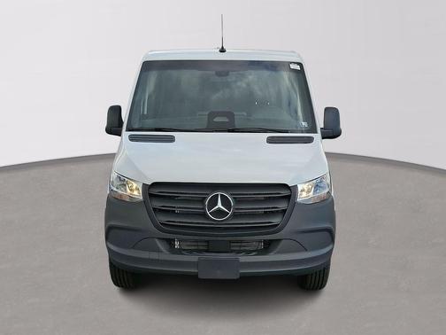 2025 Mercedes-Benz Sprinter 2500 Cargo 144 WB