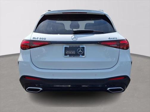 2025 Mercedes-Benz GLC 300 4MATIC