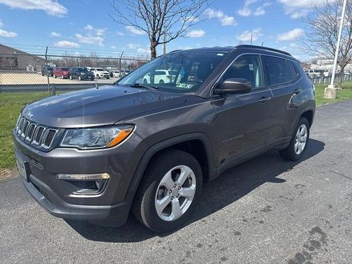 Granite Crystal Metallic Clearcoat 2019 Jeep Compass Latitude