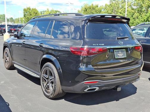 2025 Mercedes-Benz GLS 450 4MATIC