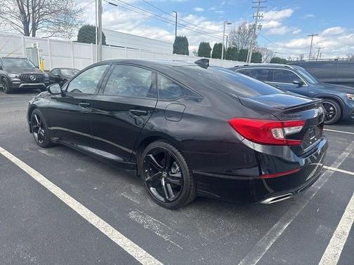Crystal Black Pearl 2021 Honda Accord Sport SE 1.5T