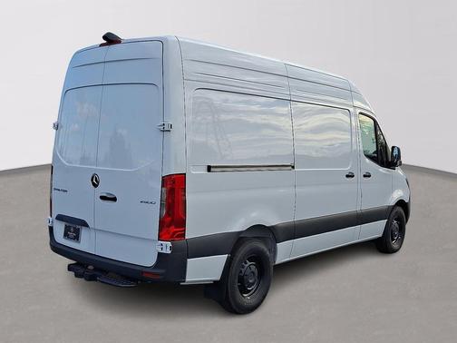 2025 Mercedes-Benz Sprinter 2500 Standard Roof