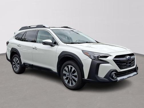 Crystal White Pearl 2025 Subaru Outback Touring XT