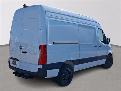 2025 Mercedes-Benz Sprinter 2500 Standard Roof