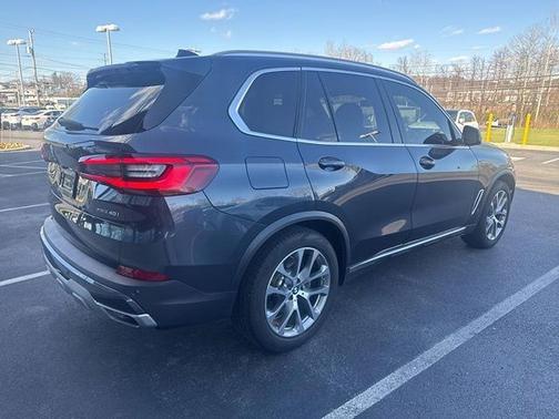 Gray Metallic 2019 BMW X5 xDrive40i