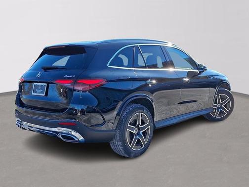 2026 Mercedes-Benz GLC 300 4MATIC