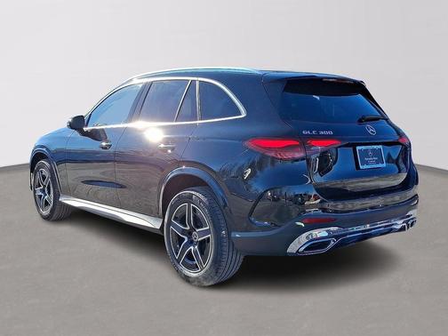 2026 Mercedes-Benz GLC 300 4MATIC