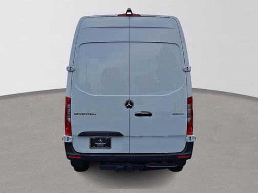 2025 Mercedes-Benz Sprinter 2500 Standard Roof