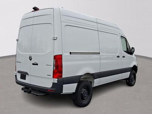 Arctic White 2025 Mercedes-Benz Sprinter 2500 Standard Roof