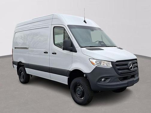 Arctic White 2025 Mercedes-Benz Sprinter 2500 Standard Roof