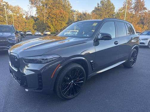 2025 BMW X5 M60i