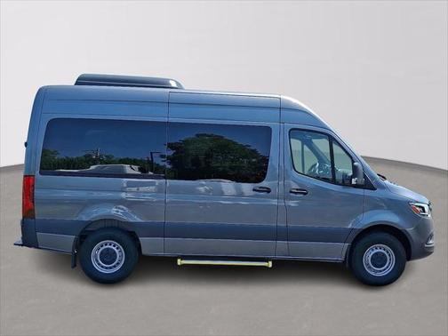 2024 Mercedes-Benz Sprinter 2500 Standard Roof