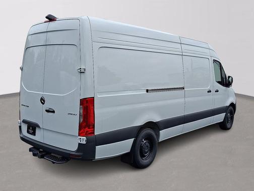 Arctic White - 9147 2024 Mercedes-Benz Sprinter 2500 Cargo 170 WB