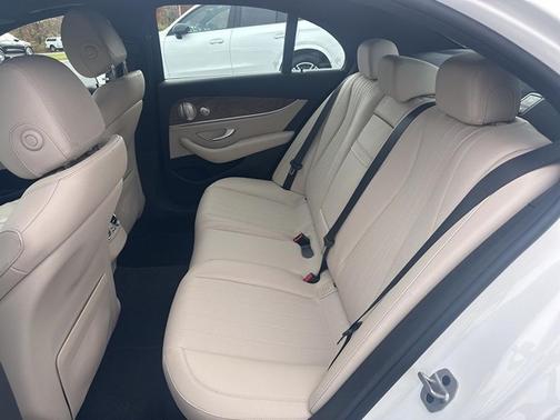 2022 Mercedes-Benz E-Class 4MATIC