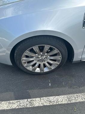 Brilliant Silver Clearcoat Metallic 2009 Lincoln MKS Base