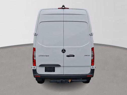 2025 Mercedes-Benz Sprinter 2500 Standard Roof