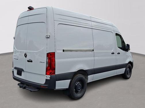 2025 Mercedes-Benz Sprinter 2500 Standard Roof