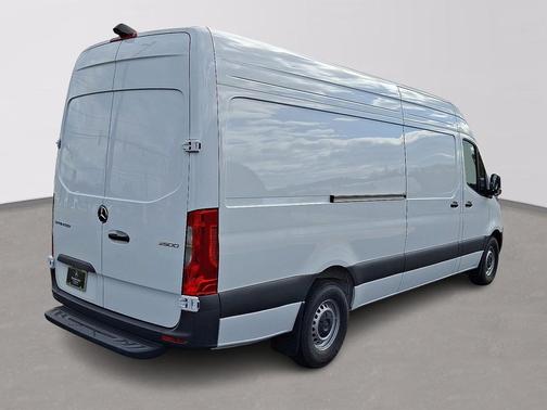 2025 Mercedes-Benz Sprinter 2500 High Roof
