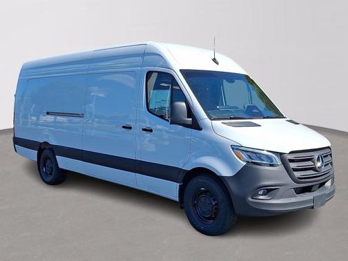 2025 Mercedes-Benz Sprinter 2500 High Roof