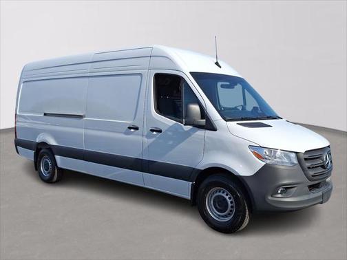 2025 Mercedes-Benz Sprinter 2500 High Roof