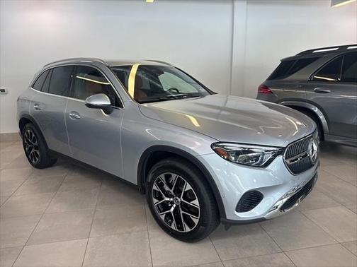 2025 Mercedes-Benz GLC 350e Base
