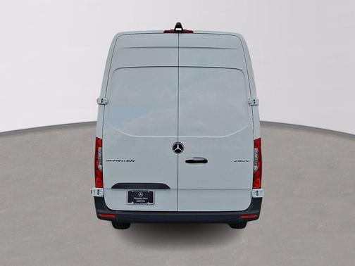 2026 Mercedes-Benz Sprinter 2500 Cargo 170 WB