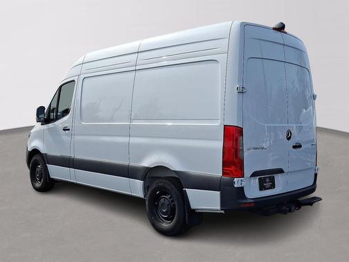 2024 Mercedes-Benz Sprinter 2500 Standard Roof