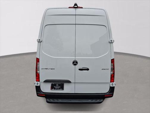 2025 Mercedes-Benz Sprinter 2500 High Roof