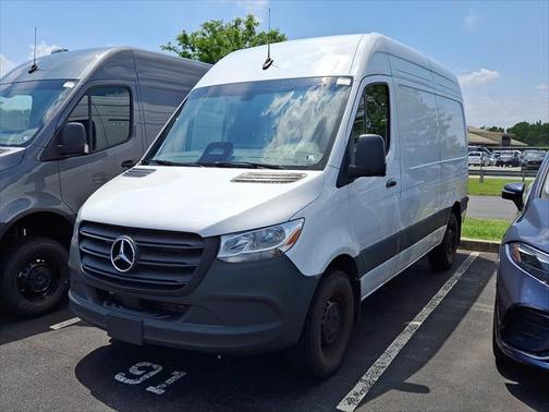 2025 Mercedes-Benz Sprinter 2500 Standard Roof
