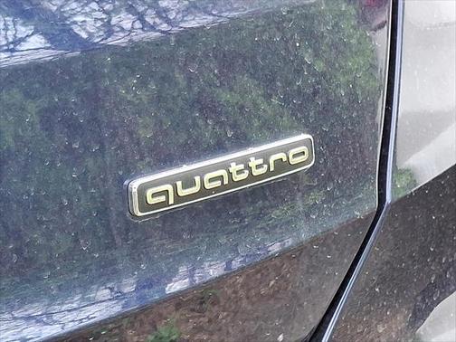 2022 Audi Q3 45 S line Premium